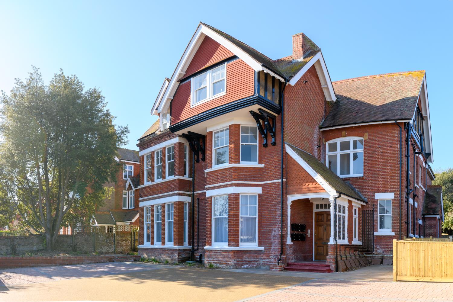  Denton Road, Eastbourne, BN20 7SU