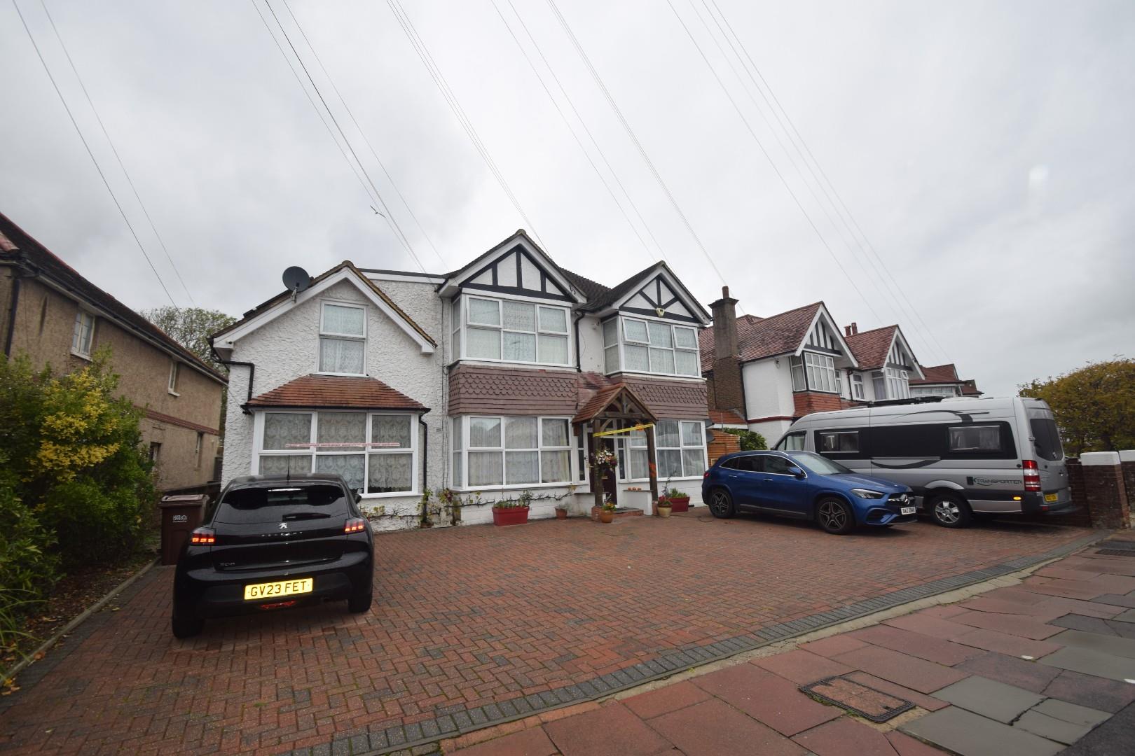 Rosebery Avenue, Eastbourne, BN22 9QB