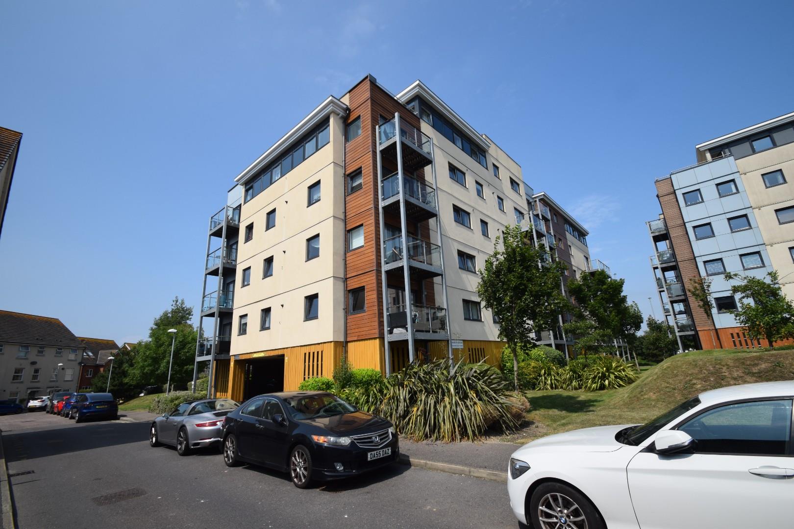 Groombridge Av, Eastbourne, BN22 7FG