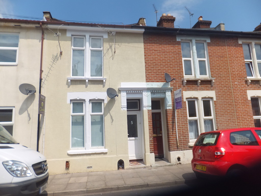 Property in Percy Road, Southsea, Hampshire, PO4 0BH