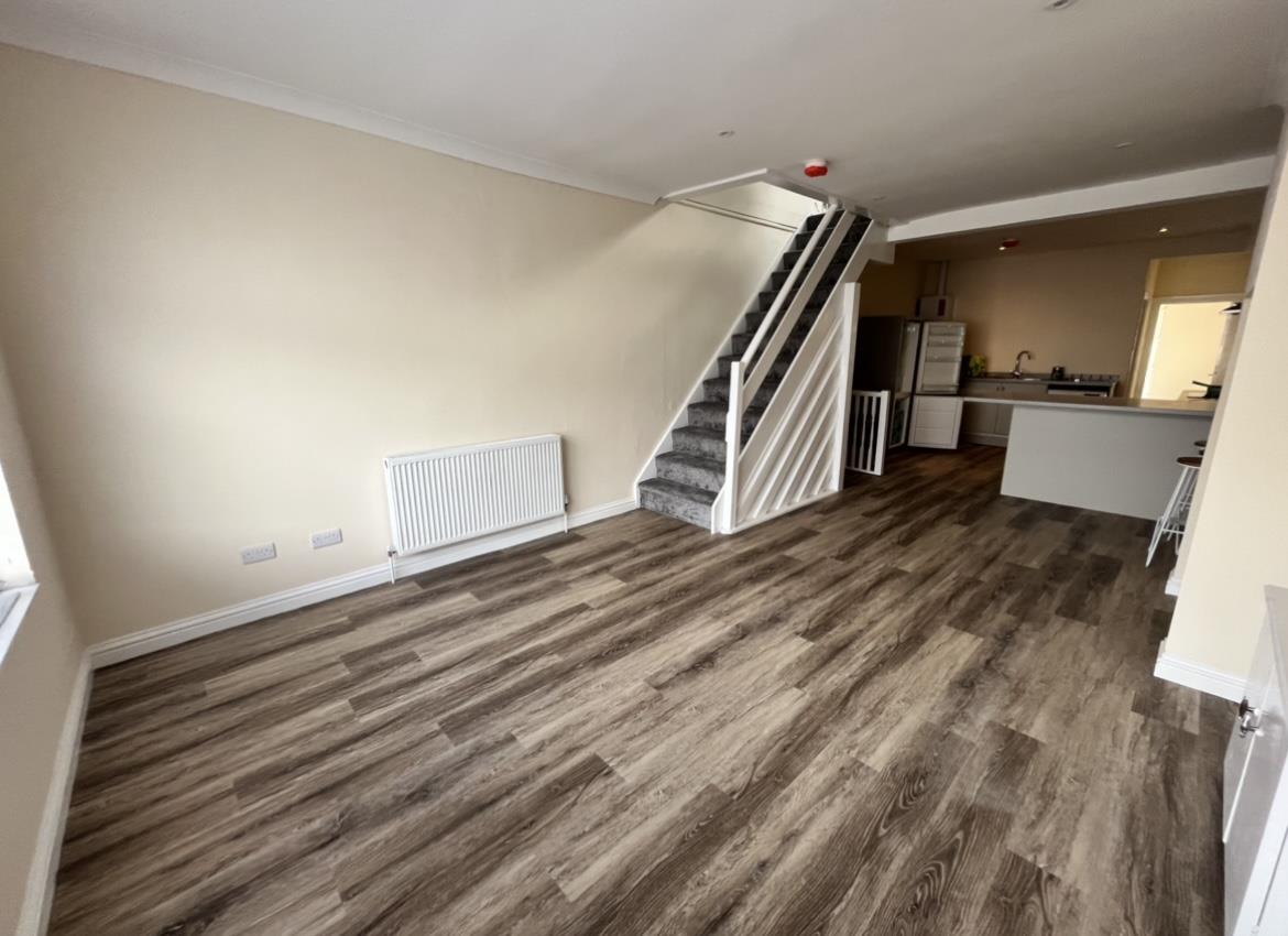 Albert Road, Southsea, PO4