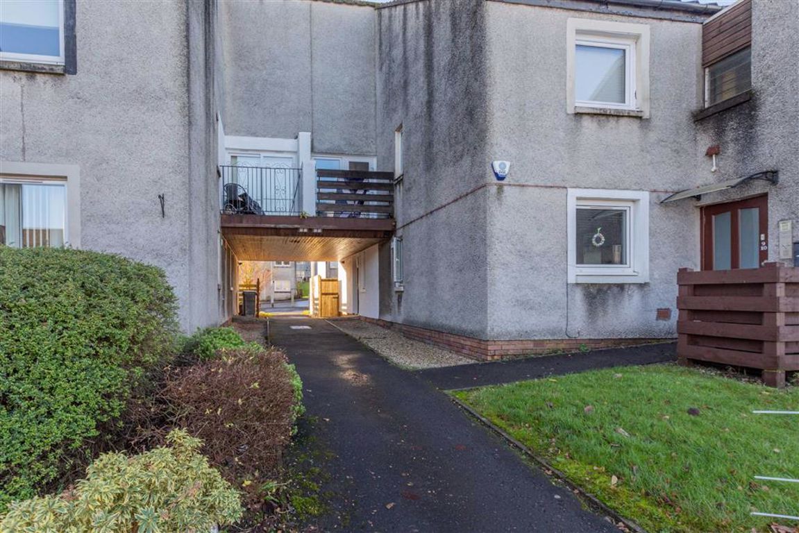 Property in Park Avenue, Milngavie, G62 6QR