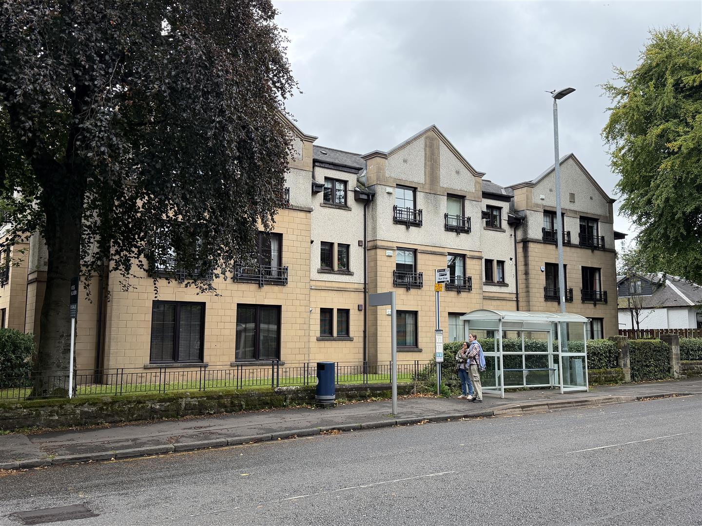 West Chapelton Avenue, Glasgow, G61