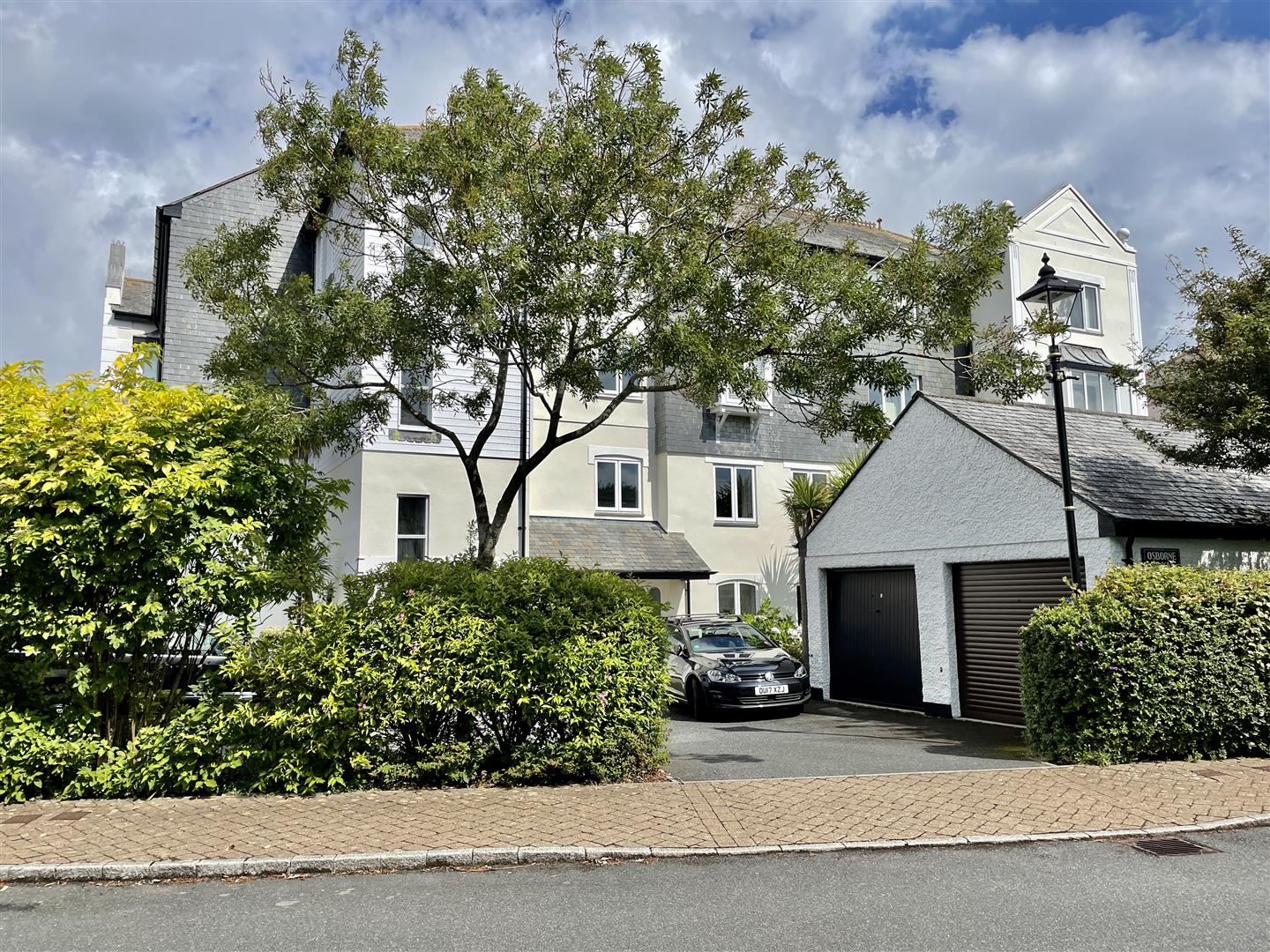 Property in Osborne Villas, Port Pendennis, Falmouth, Cornwall, TR11 3YA