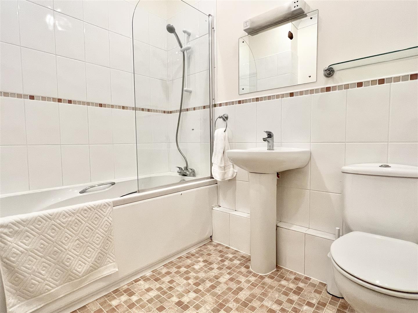 Property in Bar Road, Falmouth, Cornwall, TR11 4GB