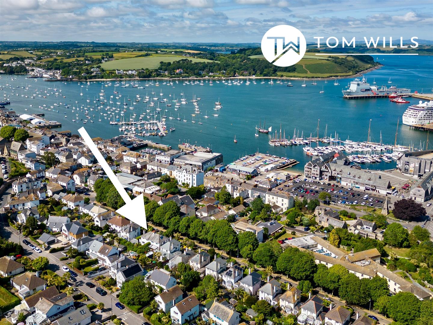 Property in Arwenack Avenue, Falmouth, TR11 3JW