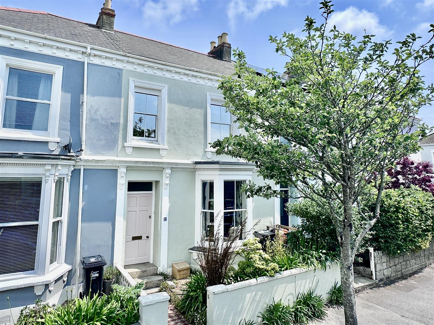 Albany Road, Falmouth, TR11