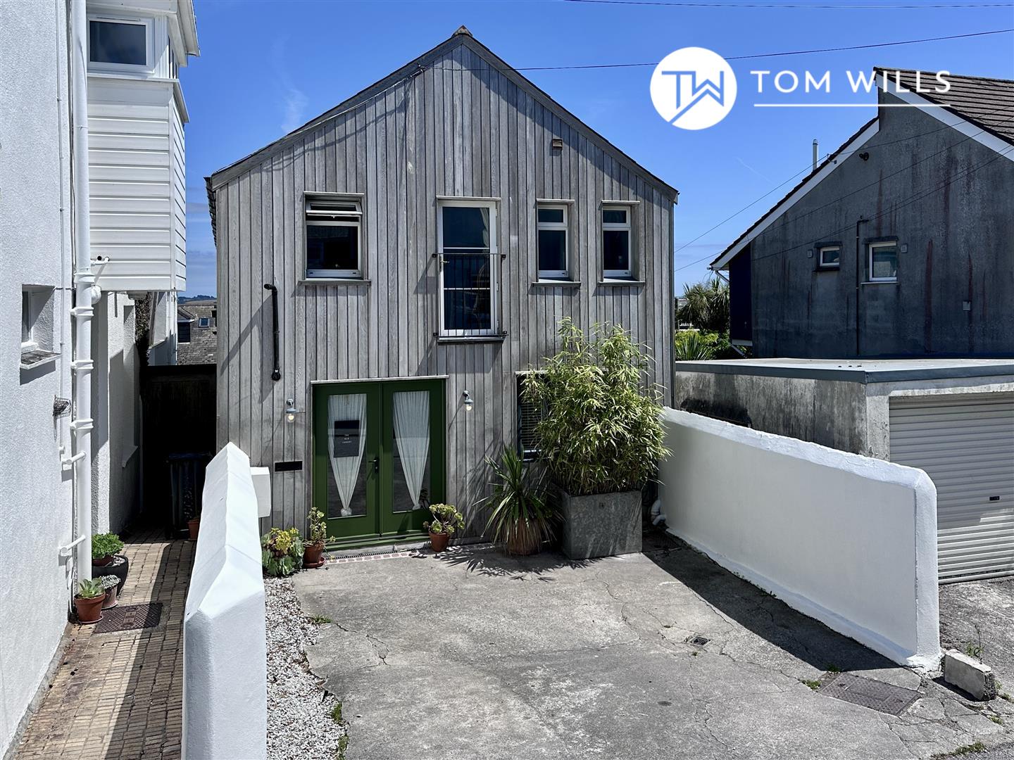 Minnie Place, Falmouth, TR11