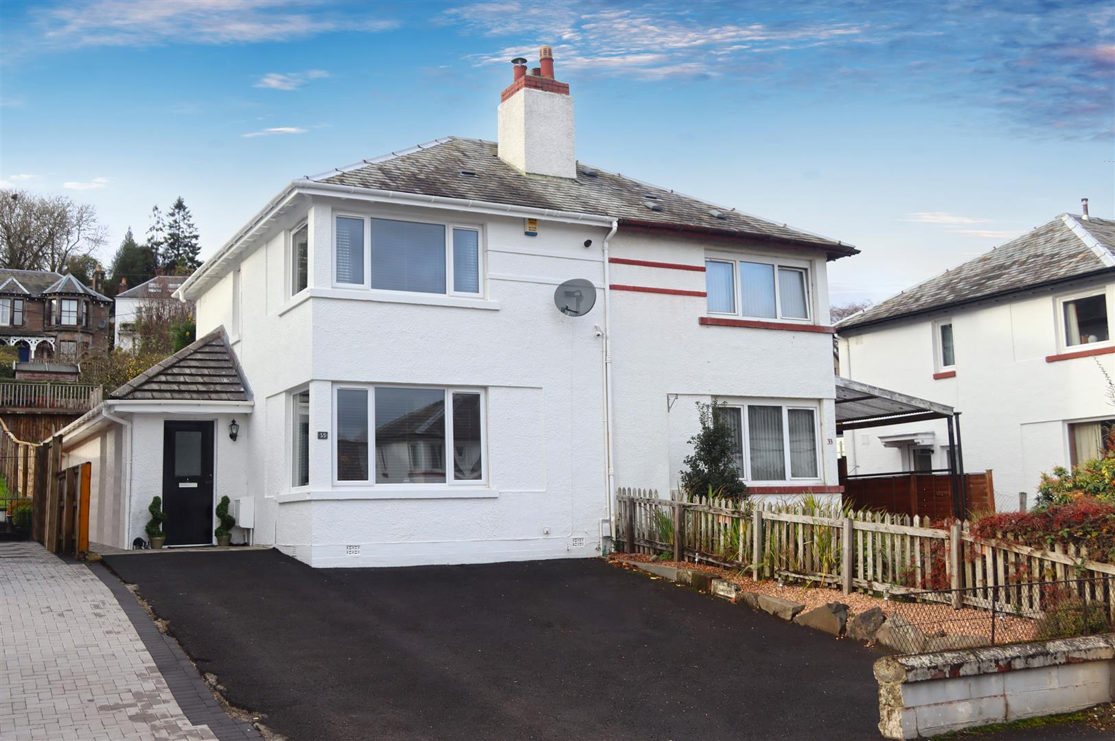 Property in Evelyn Terrace, Perth, PH2