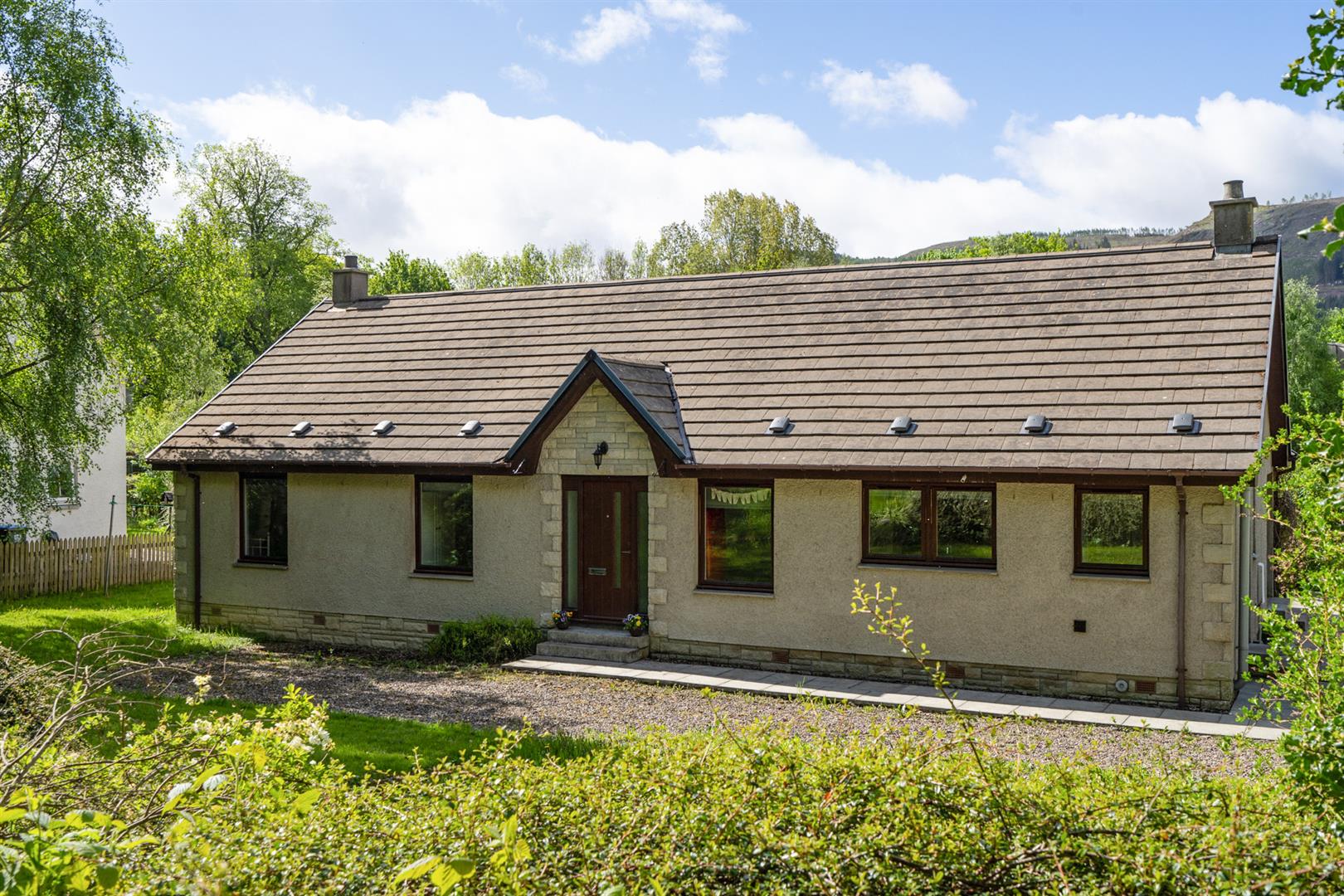 Property in West Haugh, Pitlochry, PH16