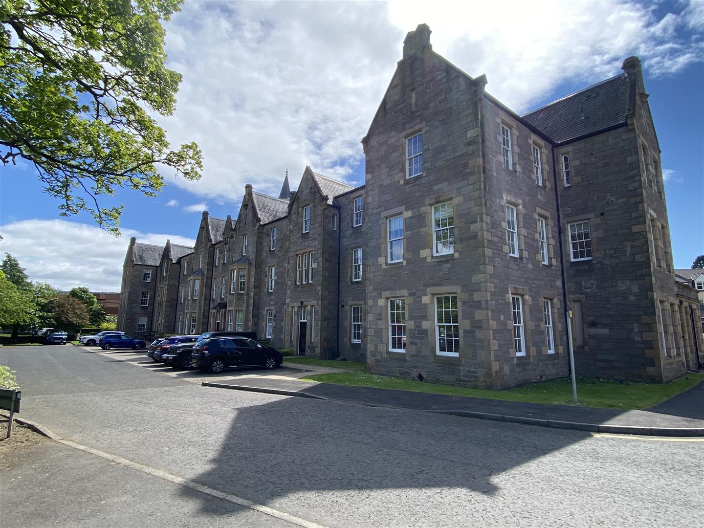 Property in Rosslyn House, Glasgow Road, Perth, PH2