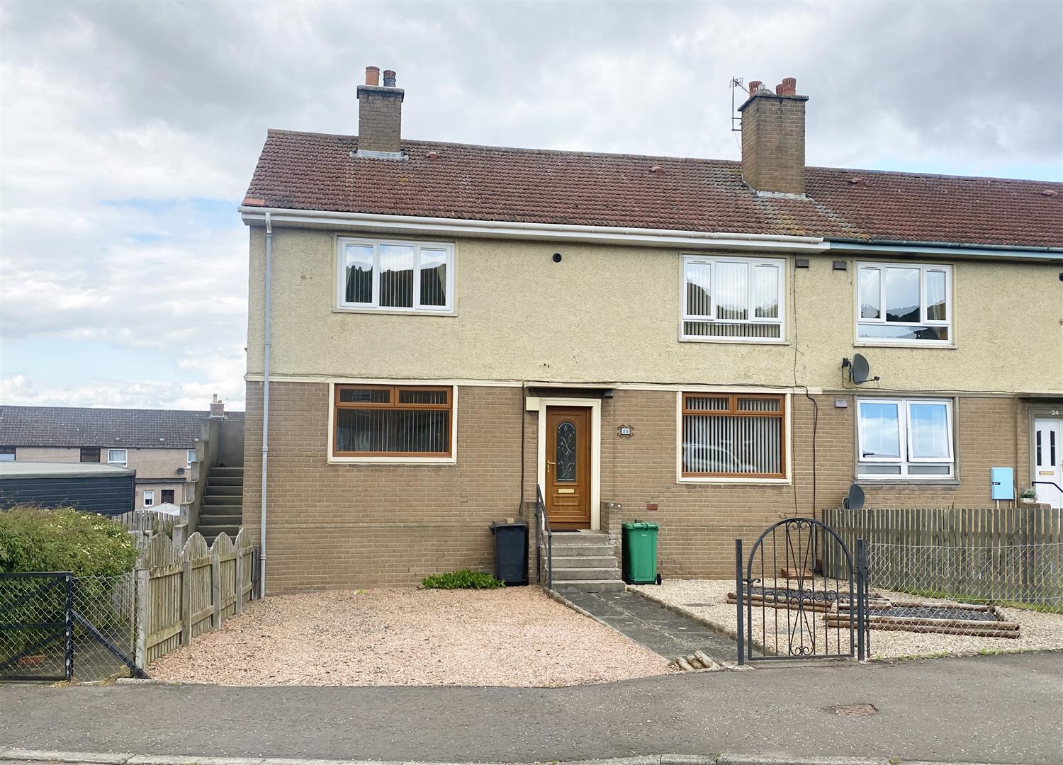 Property in Robertson Crescent, Newburgh, KY14