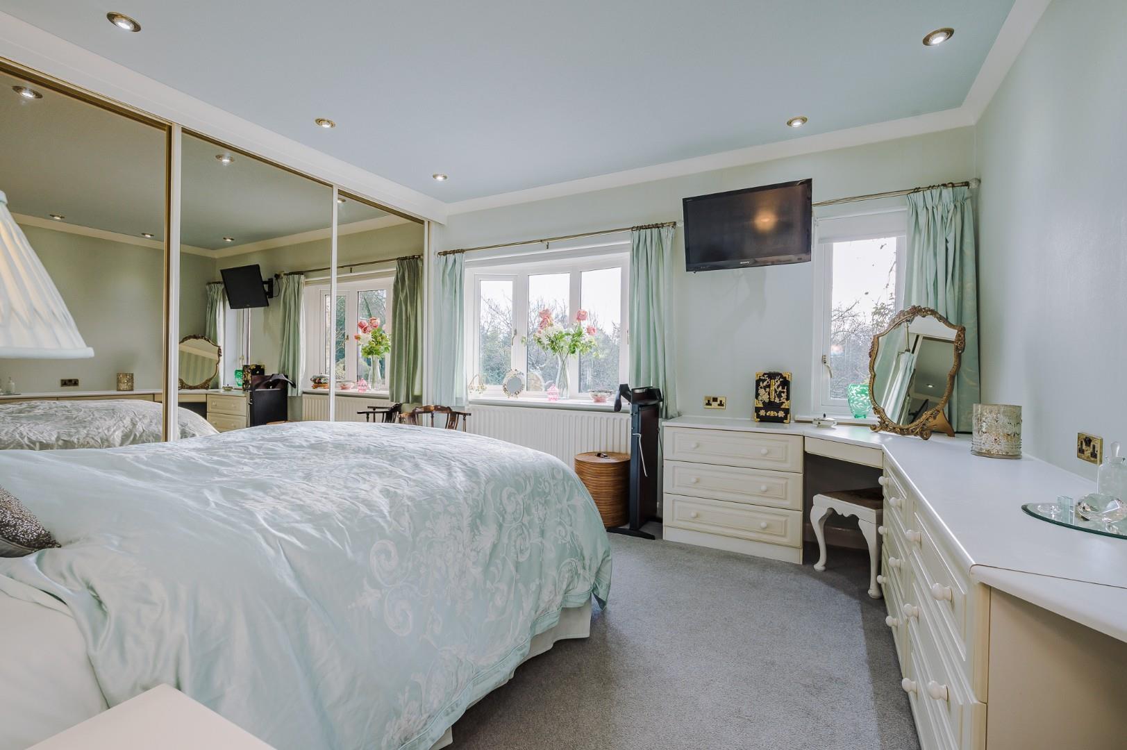 Property in Manor Road, Darwen, Lancashire, BB3 2SN