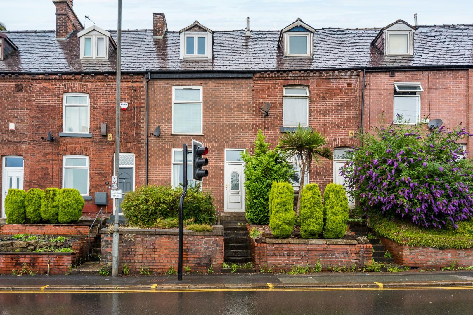 Property in Turton Road, Bolton, Lancashire, BL2 3DX