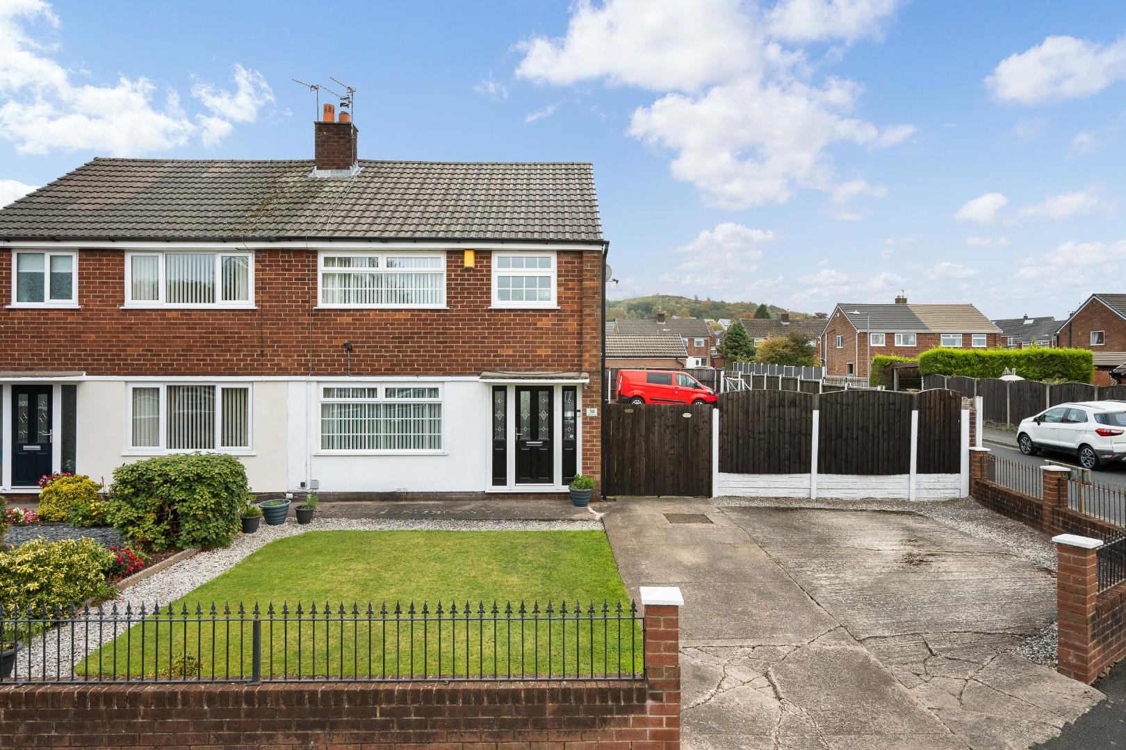 Broadstone Road, Bolton, BL2