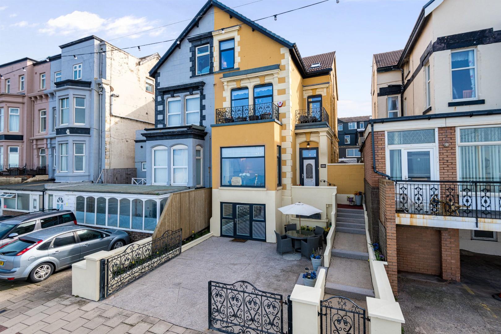 Promenade, Blackpool, FY1