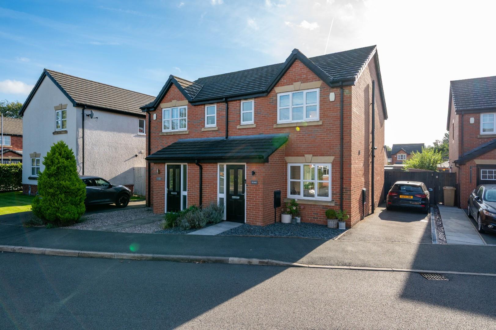 Bluebell Close, Bolton, BL2
