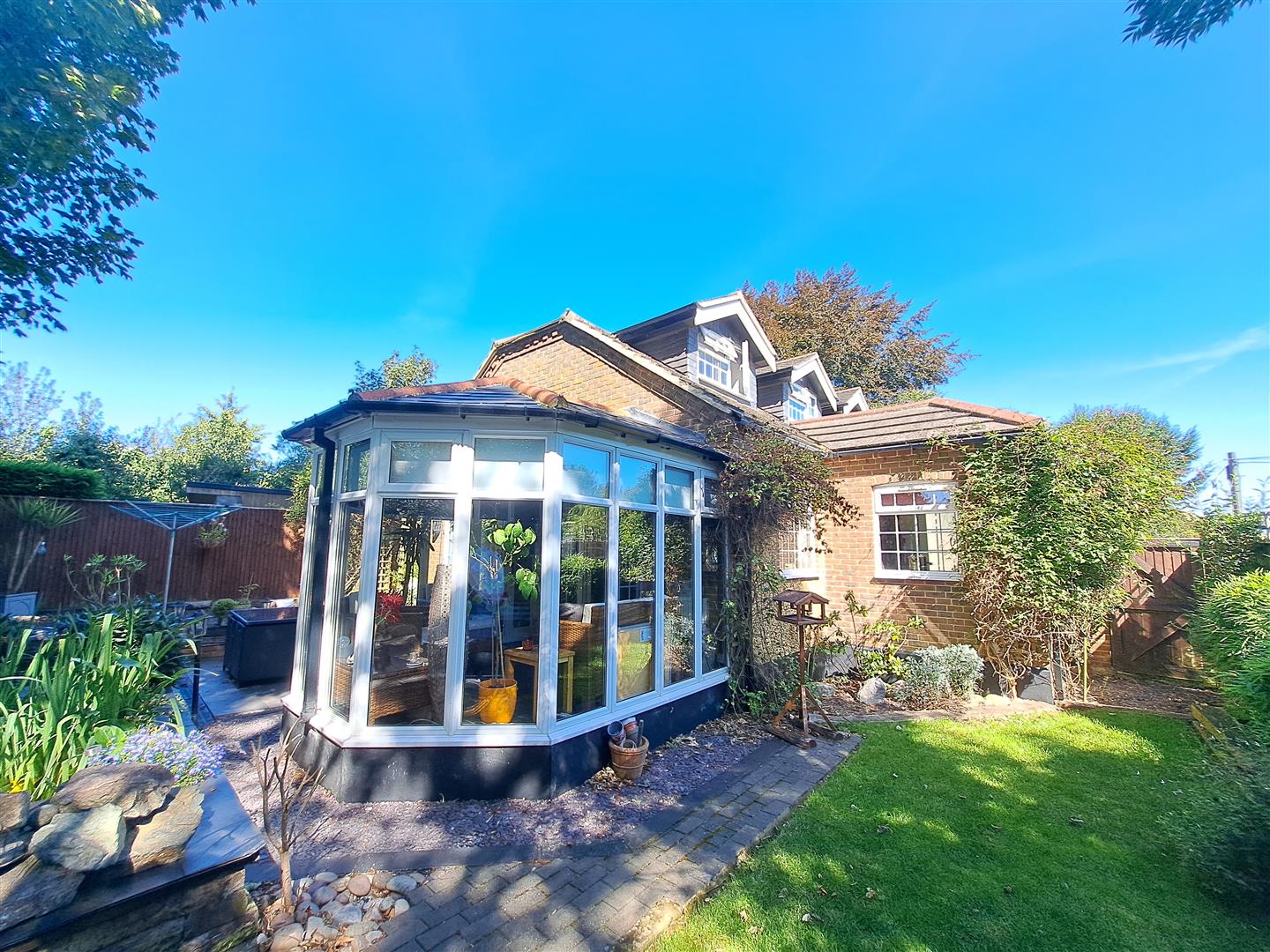 Property in Bowes Hill, Rowland's Castle, PO9