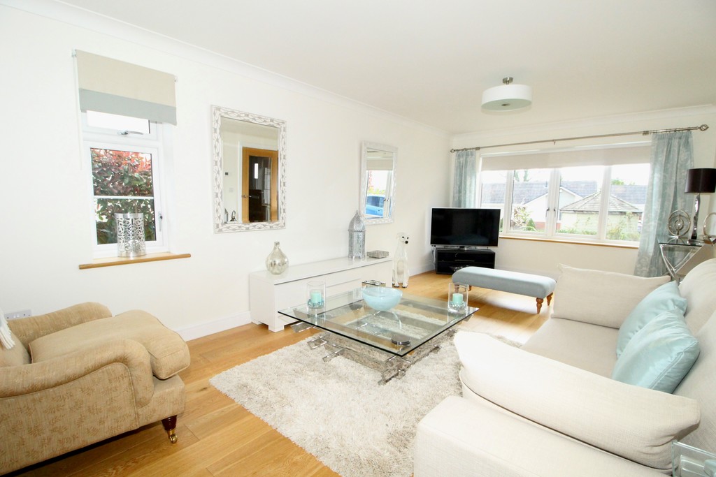 Property in Oak Tree Gardens, Ottery St. Mary, EX11 1FR