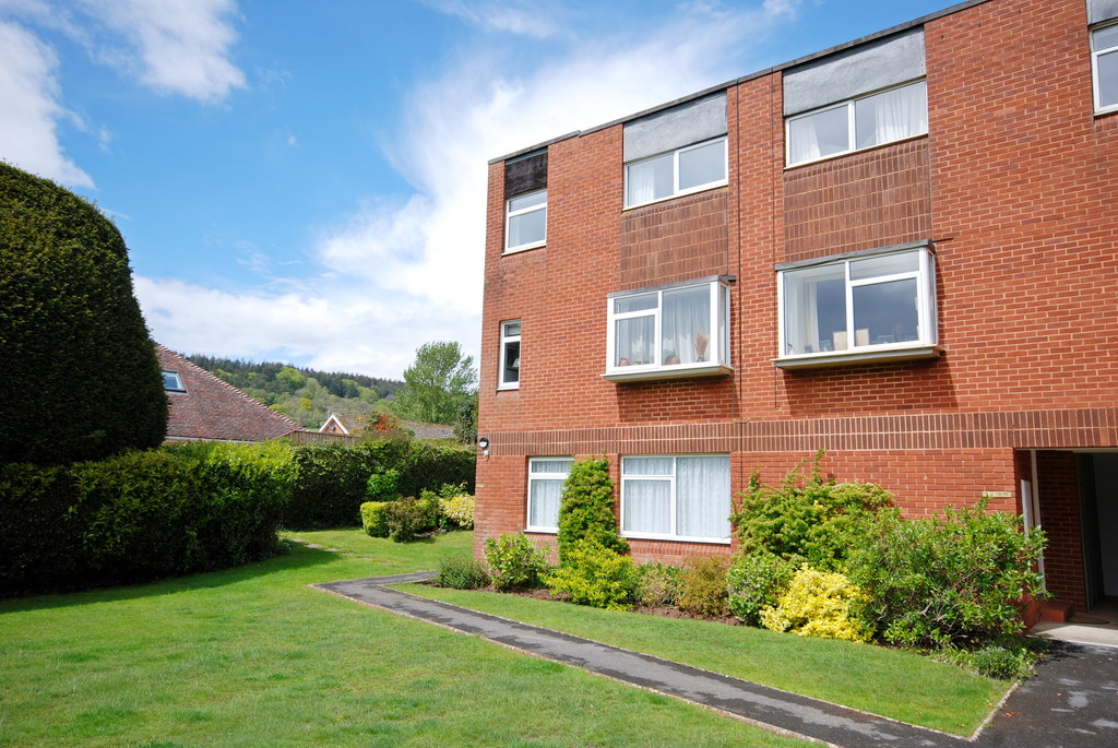 Property in Knowle Drive, Sidmouth, EX10 8HN