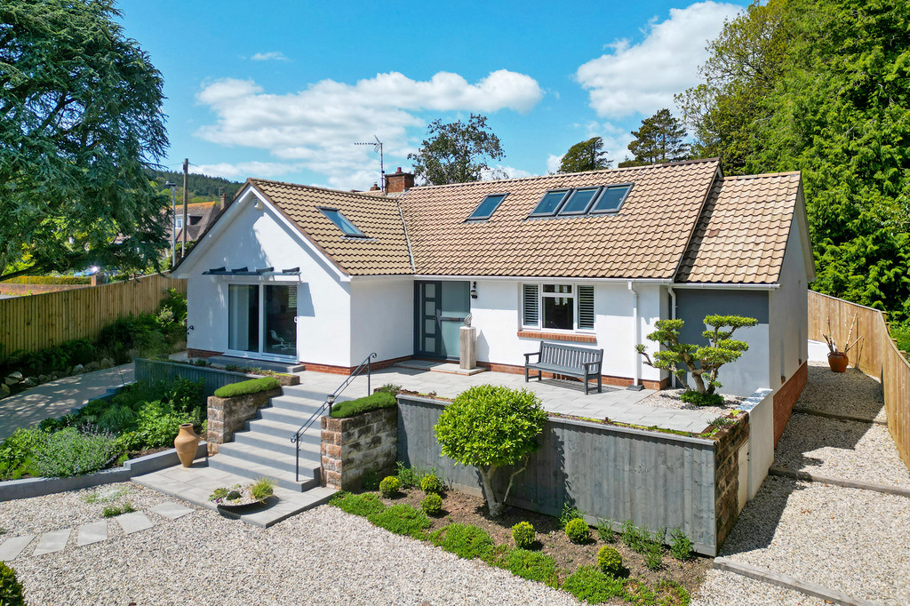 Property in Knowle Drive, Sidmouth, EX10 8HW