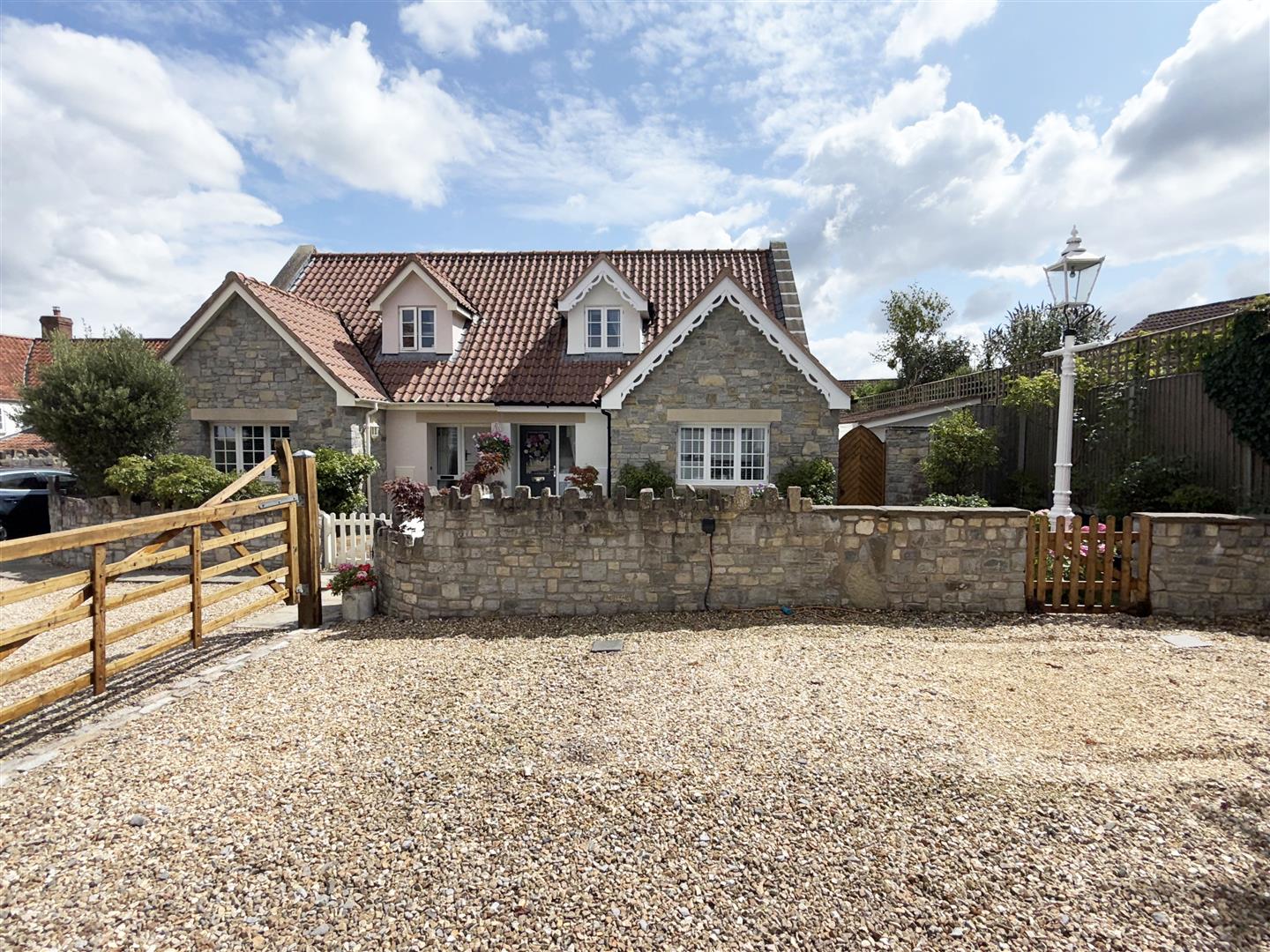 2 Ash Tree Farm Court, Woolavington, TA7