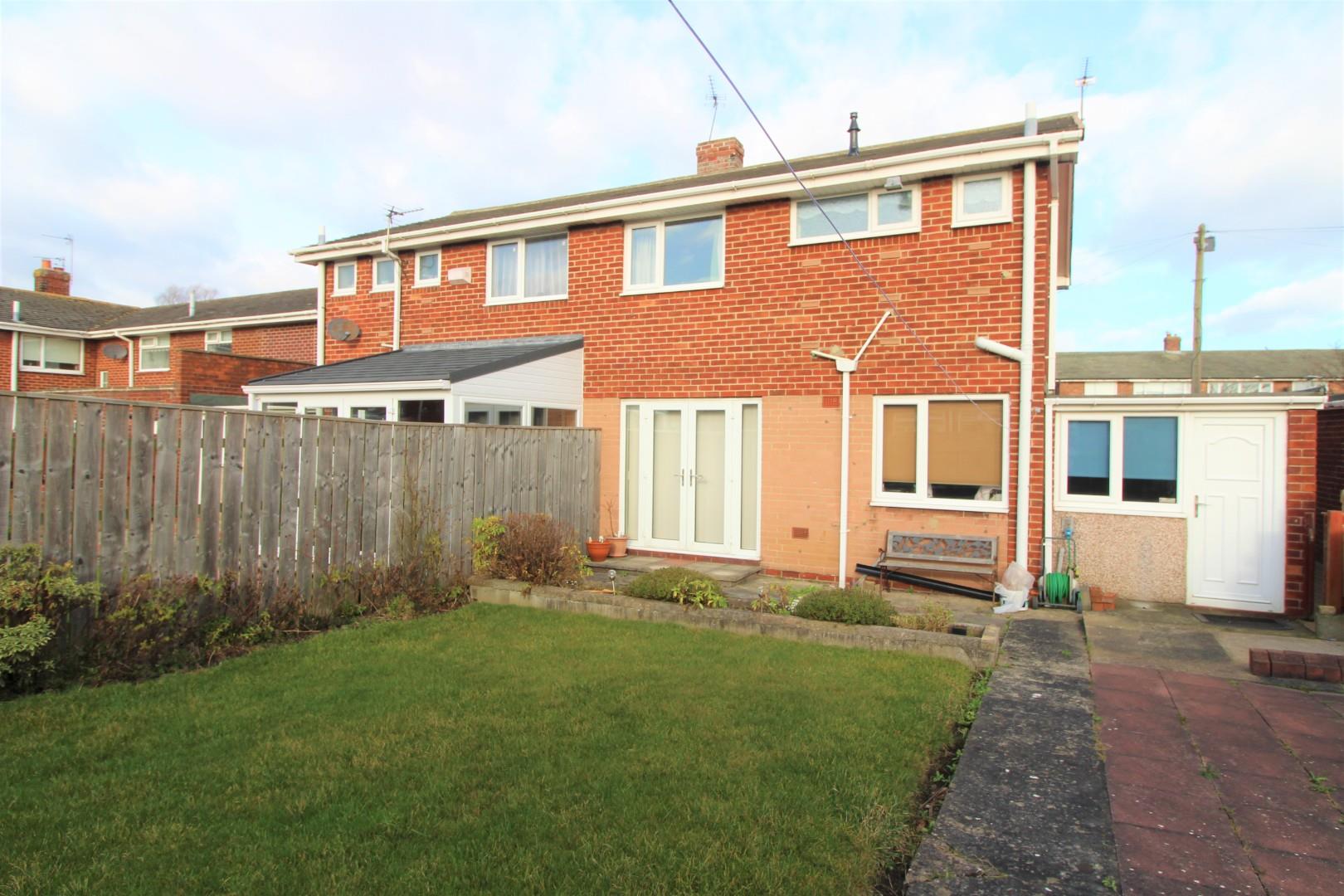 Property in Elsdon Avenue, Seaton Delaval, Whitley Bay, Tyne and Wear