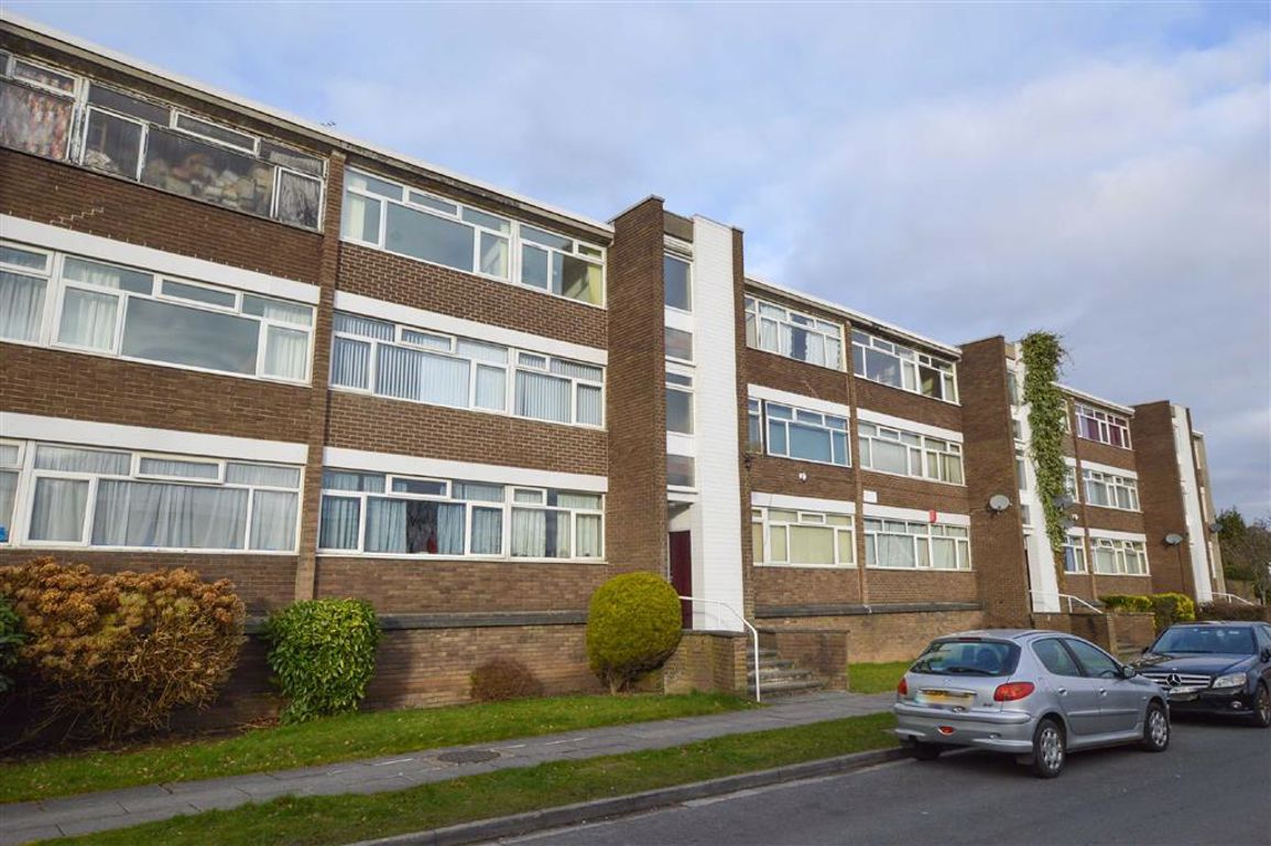 Property in Hornby Road, Bromborough, Wirral, CH62 2EG