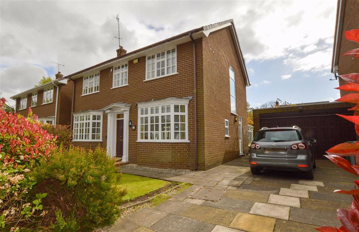 Property in Raby Drive, Raby Mere, Wirral, CH63 0NQ