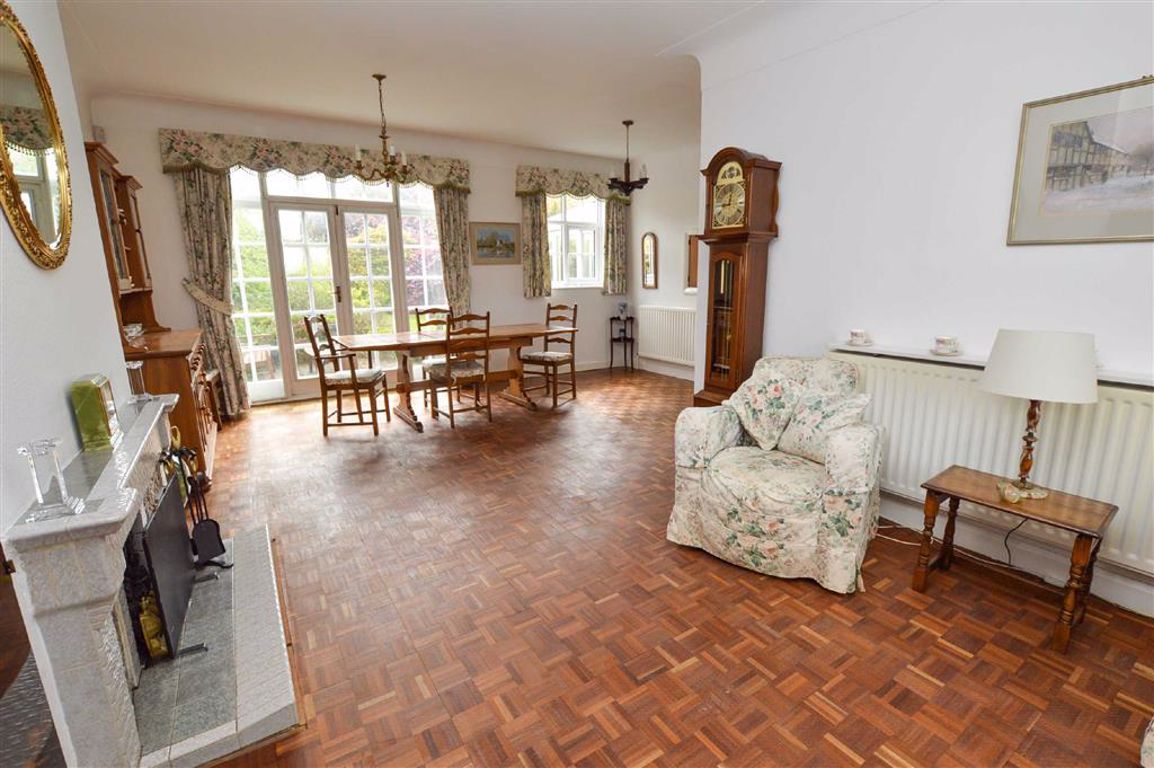 Property in Raby Drive, Raby Mere, Wirral, CH63 0NQ