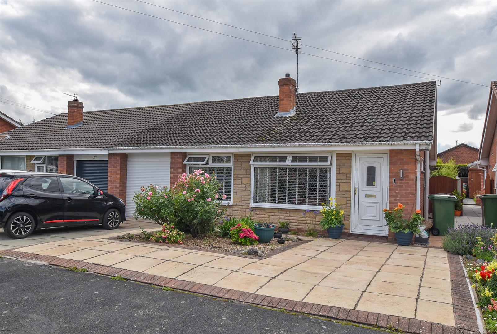 Property in Finstall Road, Spital, Wirral, CH63 9YW