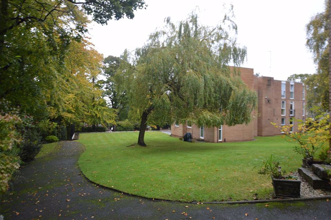 Property in Lingdale Court, Claughton, Wirral, CH43 8SR