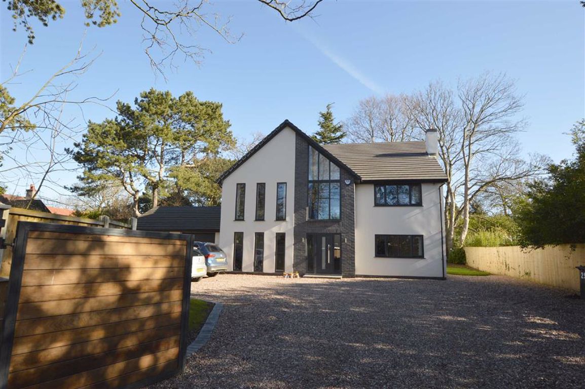 Property in Noctorum Lane, Noctorum, Wirral, CH43 9TZ