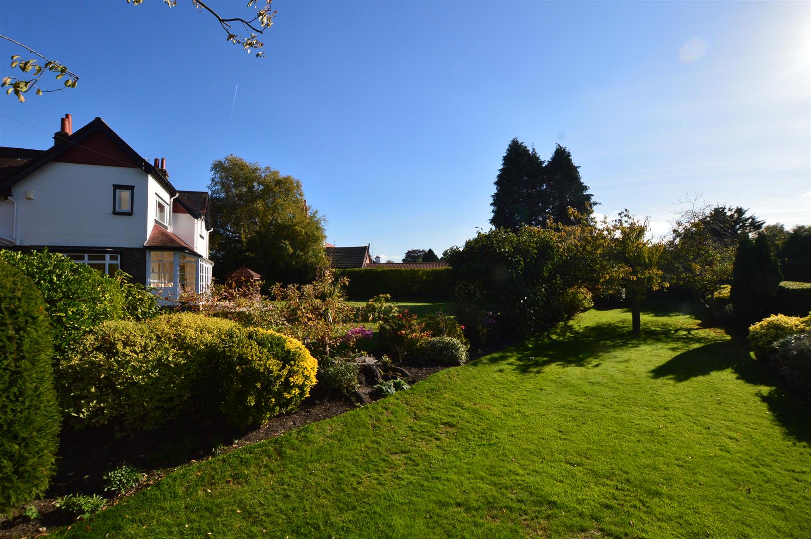 Property in Vyner Road South, Noctorum, Wirral, CH43 7PN