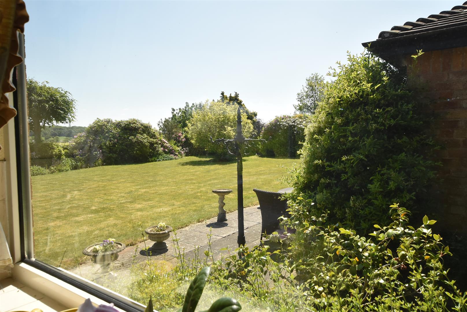 Property in Lever Causeway, Storeton, Wirral, CH63 6HT