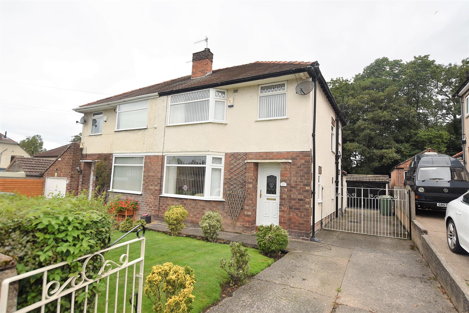 Property in Highfield South, Bebington Border Rock Ferry, Wirral, CH42 4NF