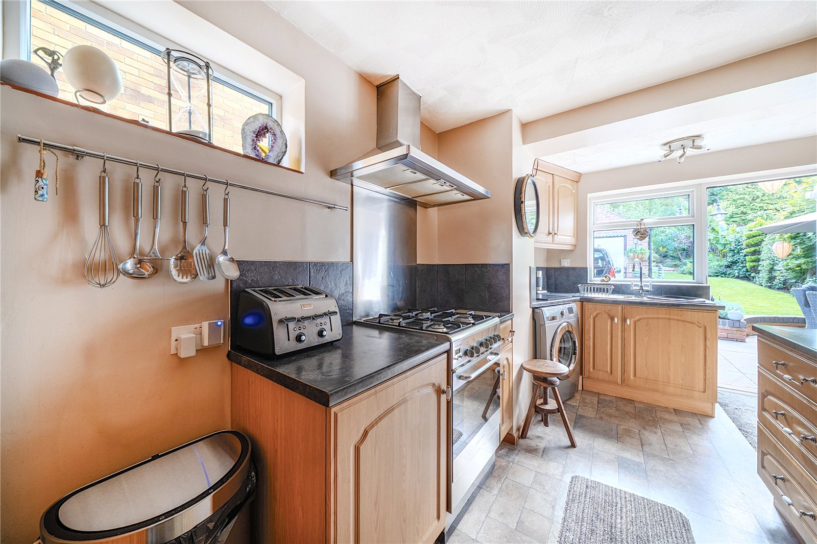 Woodside Way, Reading, RG2