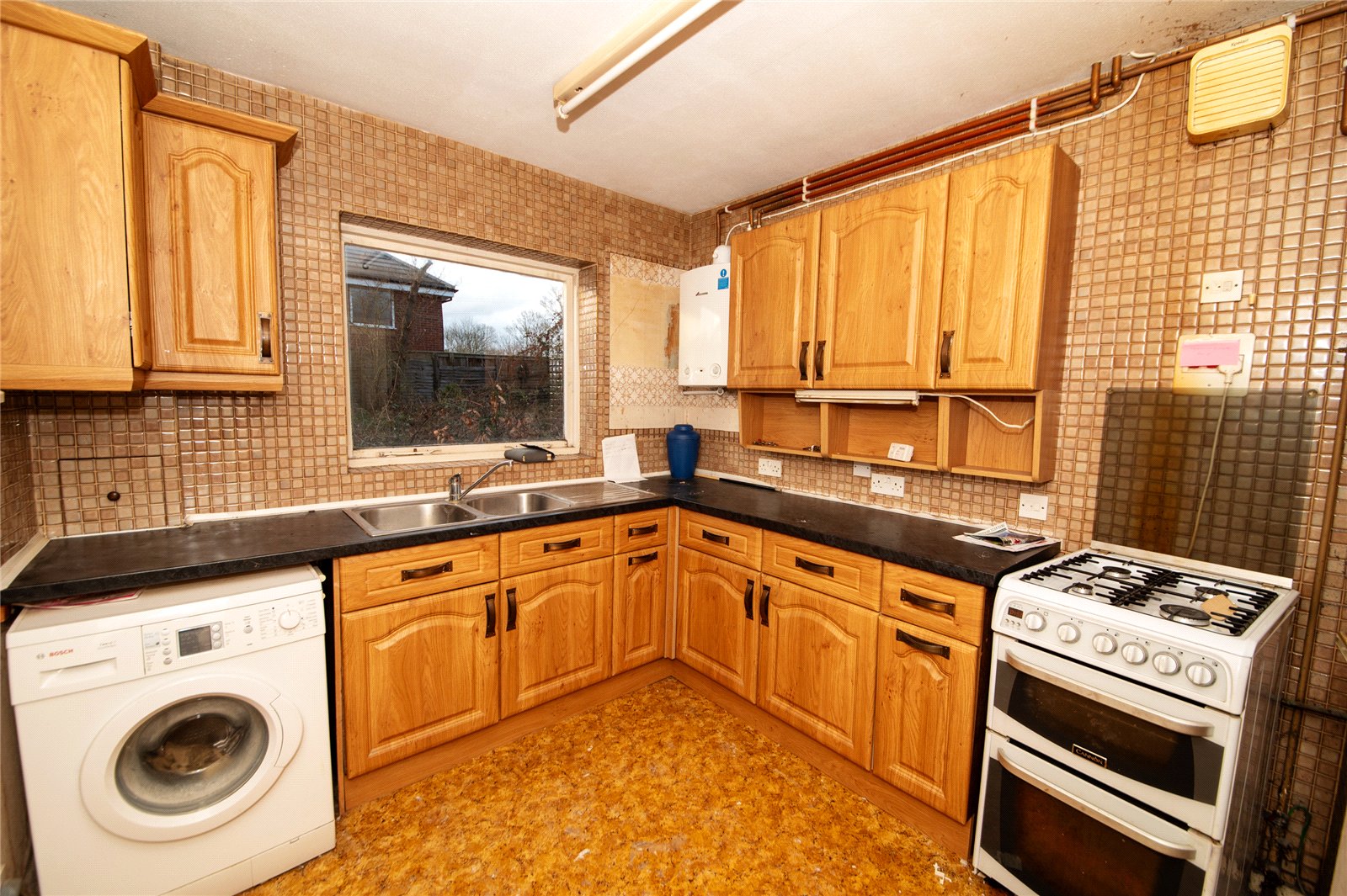 Lambourne Gardens, Reading, RG6