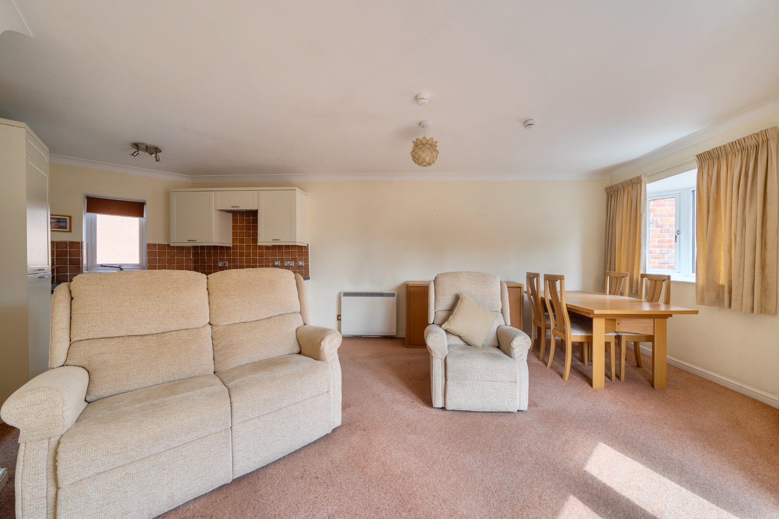 Talbot Court, Reading, RG1
