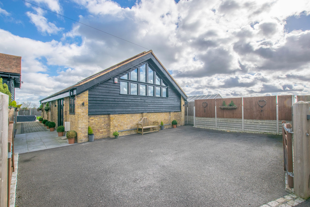Hailey Lane, Hertford, SG13