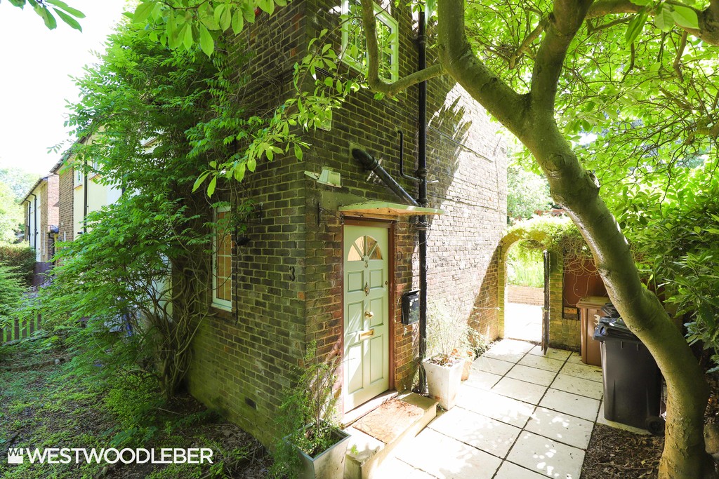 Hunsdon Road, Ware, SG12