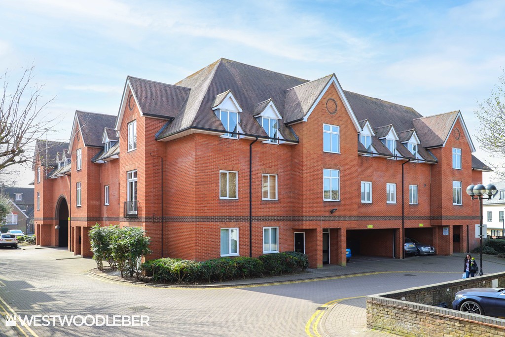 Bluecoat Court, Hertford, SG14