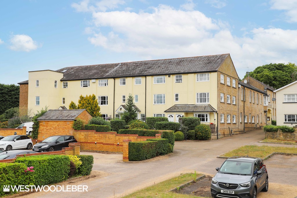 Courtyard Mews, Ware, SG12
