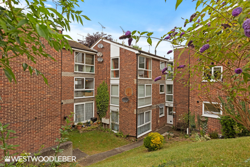 Southall Close, Ware, SG12