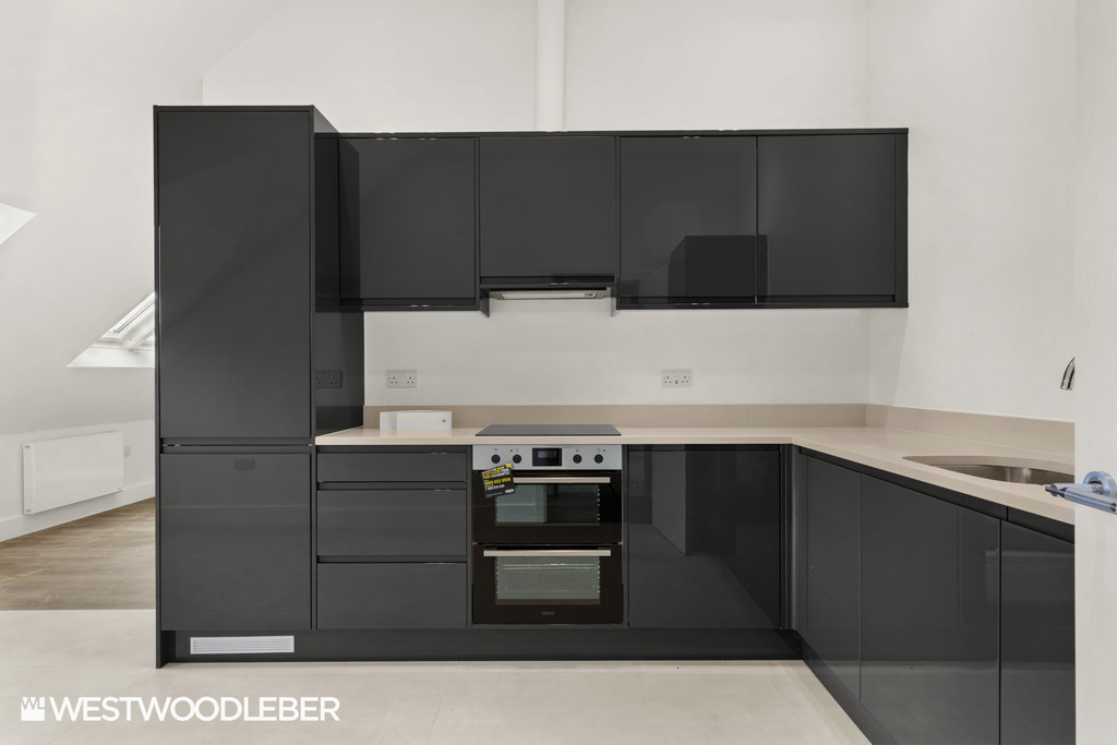 Nazeing New Road, Broxbourne, EN10