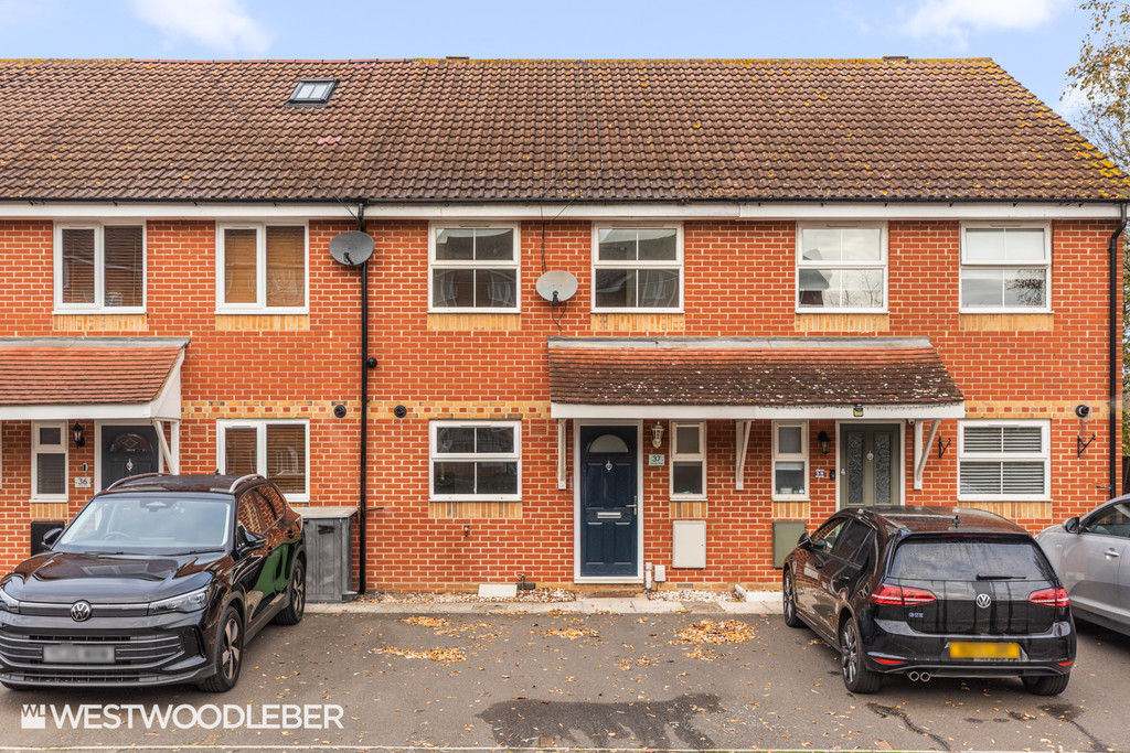 Village Close, Hoddesdon, EN11