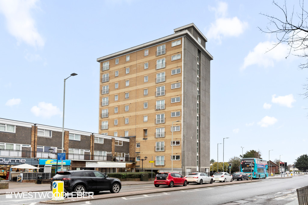 High Road, Broxbourne, EN10