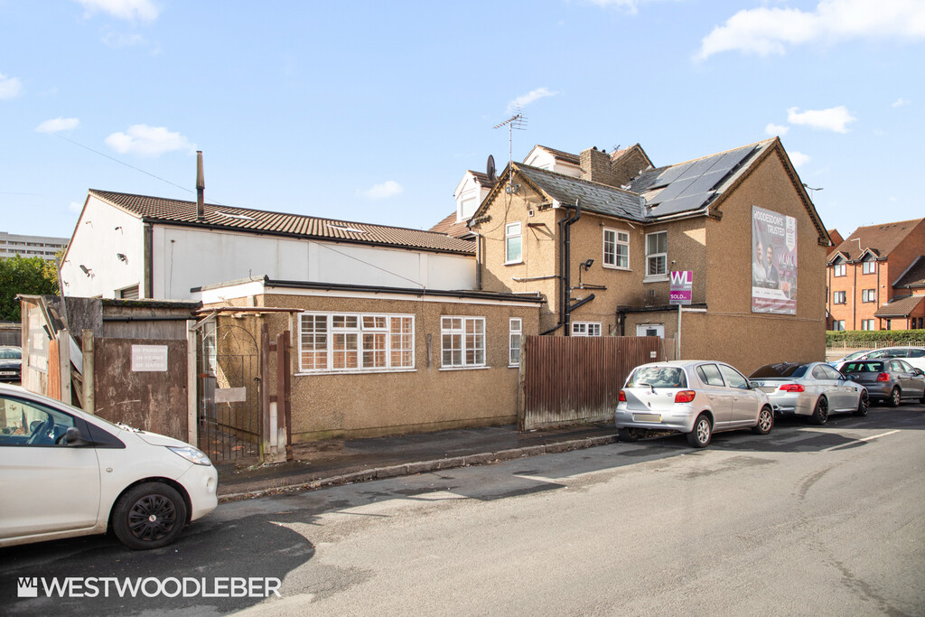 Amwell Street, Hoddesdon, EN11