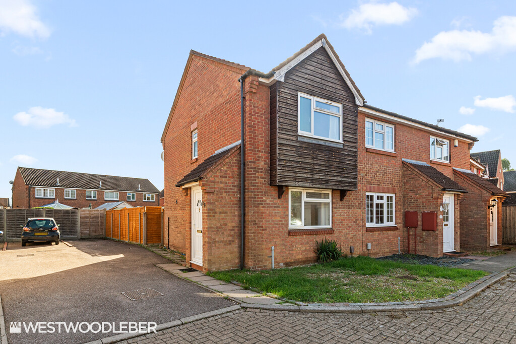 Kingsmead, Waltham Cross, EN8