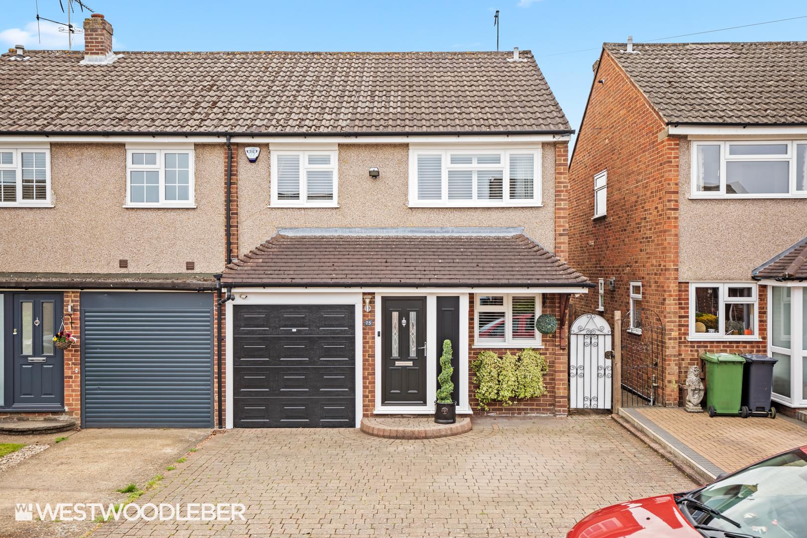 Caxton Road, Hoddesdon, EN11
